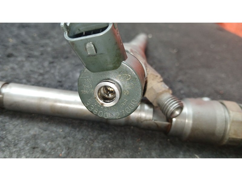 Recambio de inyector para hyundai santa fé i (sm) 2.0 crdi 4x4 referencia OEM IAM 0445110064 BOSCH 2 PINES