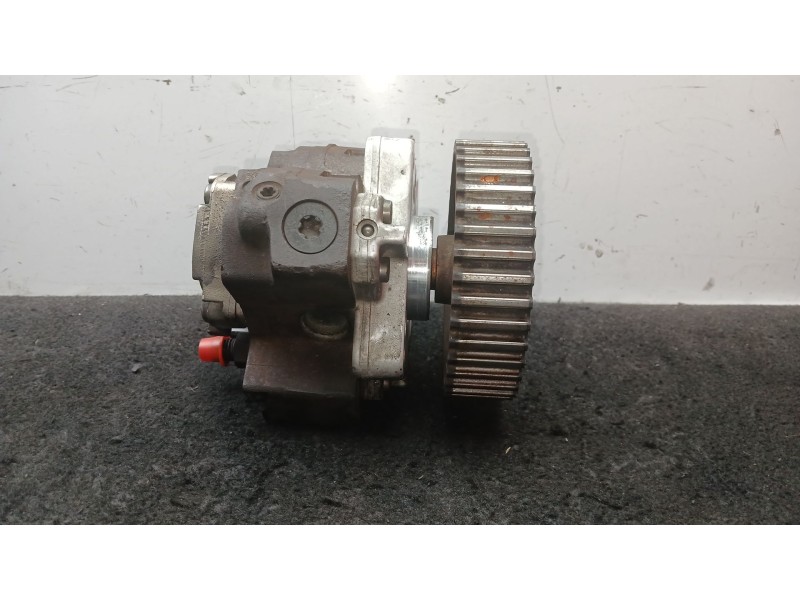 Recambio de bomba inyeccion para renault master ii furgoneta (fd) 1.9 dci 80 referencia OEM IAM 0445010075 BOSCH 