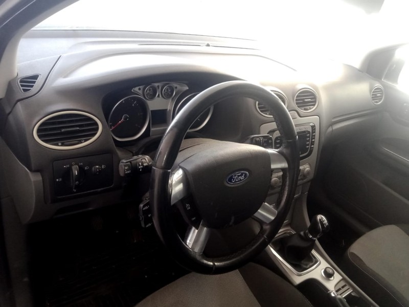 ford focus ii sedán (db_, fch, dh) del año 2010