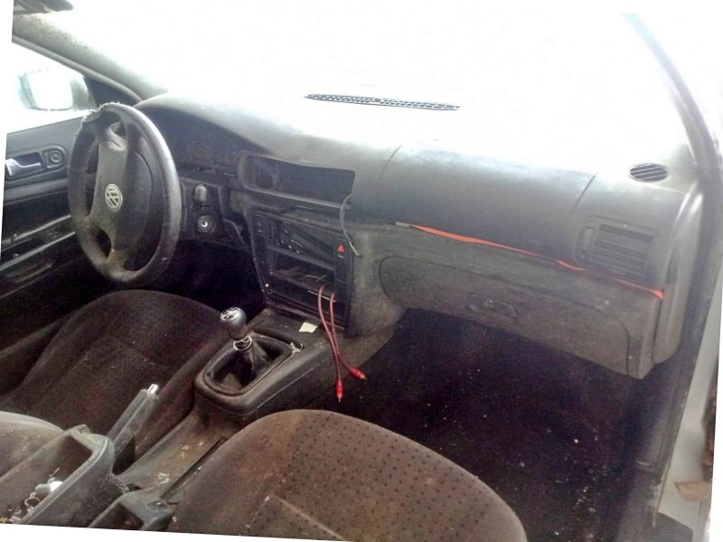 volkswagen passat b5 (3b2) del año 1998