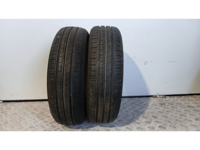 Recambio de pareja neumaticos para renault kangoo (kc0/1_) 1.5 dci referencia OEM IAM 175/65R14-82T 82T - TURISMO LANVIGATOR CON