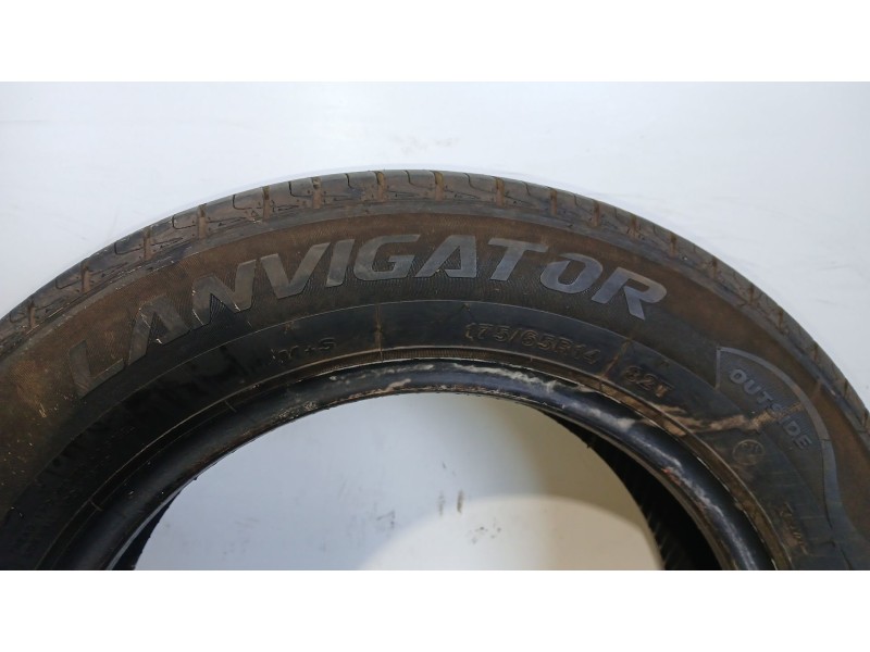 Recambio de pareja neumaticos para renault kangoo (kc0/1_) 1.5 dci referencia OEM IAM 175/65R14-82T 82T - TURISMO LANVIGATOR CON