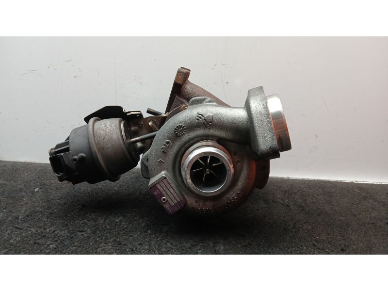 Recambio de turbocompresor para seat exeo (3r2) 2.0 tdi referencia OEM IAM 03L145701B KKK 