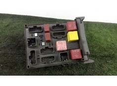 Recambio de caja reles / fusibles para renault laguna ii (bg0/1_) 1.9 dci (bg08, bg0g) referencia OEM IAM 8200004201E - 51883201