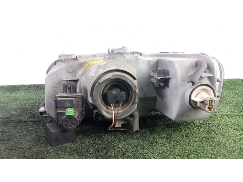 Recambio de faro derecho para honda civic vi aerodeck (mb, mc) 1.5 16v (mb9) referencia OEM IAM   