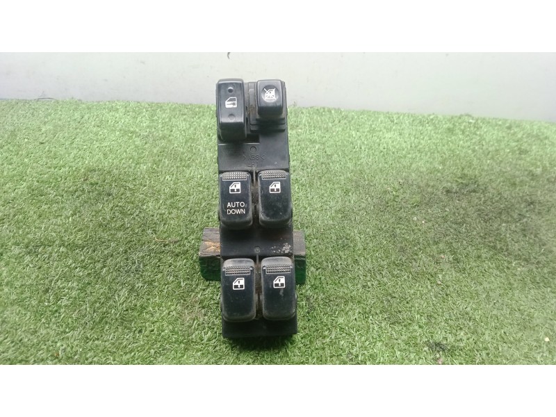 Recambio de mando elevalunas delantero izquierdo para hyundai tucson (jm) 2.0 crdi referencia OEM IAM  4.BOTONES 