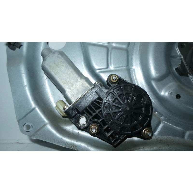 Recambio de elevalunas delantero derecho para hyundai elantra (xd) 2.0 crdi referencia OEM IAM 824802D062AX-X0615R ELECTRICO 
