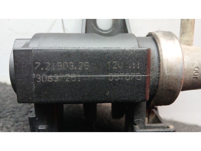 Recambio de valvula aire adicional para volvo xc90 i (275) d5 awd referencia OEM IAM 72190329 - 30632251  