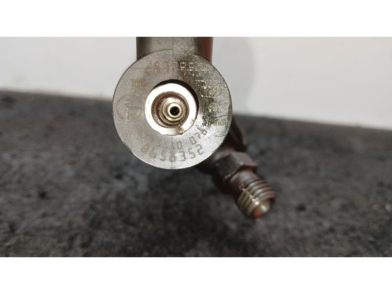 Recambio de inyector para volvo xc90 i (275) d5 awd referencia OEM IAM 0445110078 BOSCH 2 PINES