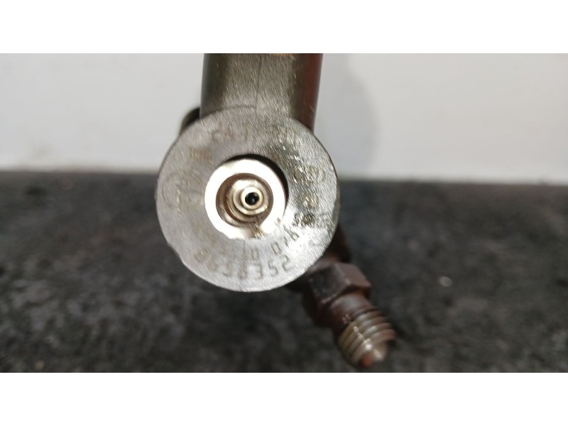 Recambio de inyector para volvo xc90 i (275) d5 awd referencia OEM IAM 0445110078 BOSCH 2 PINES