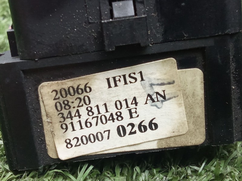 Recambio de mando luces para renault trafic ii furgoneta (fl) 2.5 dci 135 (fl0d) referencia OEM IAM 8200070266  