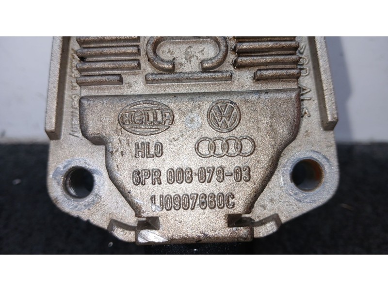 Recambio de sensor para audi a3 (8p1) 1.6 fsi referencia OEM IAM 6PR00807903 - 1J0907660C HELLA 3 PINES