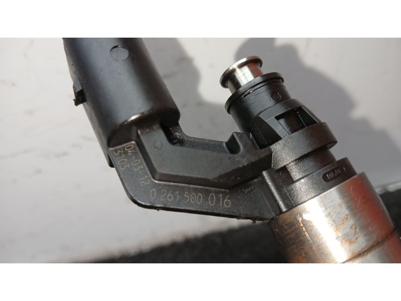 Recambio de inyector para audi a3 (8p1) 1.6 fsi referencia OEM IAM 03C906036A - 0261500016  2 PINES