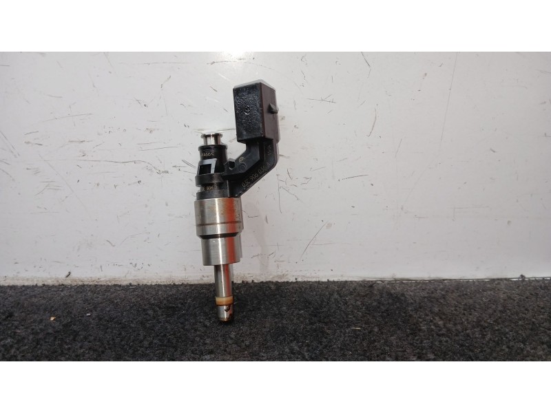 Recambio de inyector para audi a3 (8p1) 1.6 fsi referencia OEM IAM 03C906036A - 0261500016  2 PINES