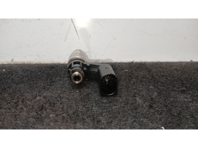 Recambio de inyector para audi a3 (8p1) 1.6 fsi referencia OEM IAM 03C906036A - 0261500016  2 PINES