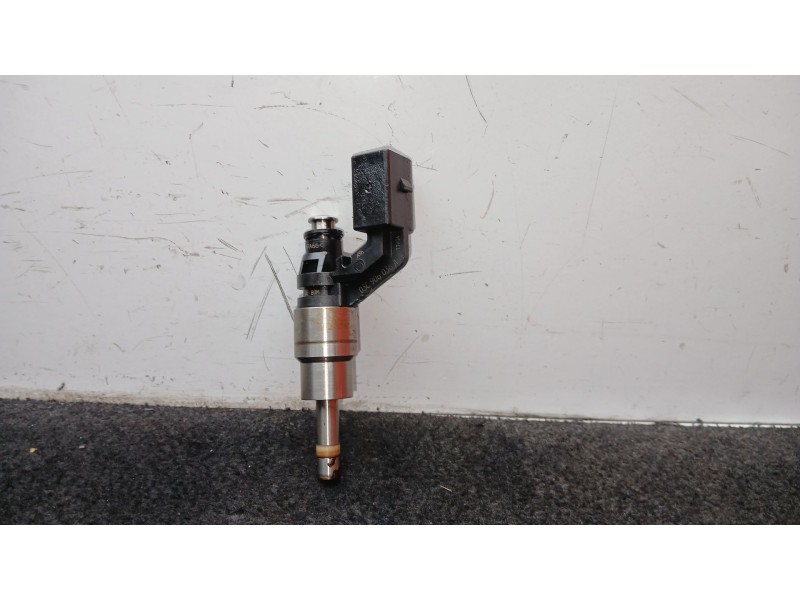 Recambio de inyector para audi a3 (8p1) 1.6 fsi referencia OEM IAM 03C906036A - 0261500016  2 PINES