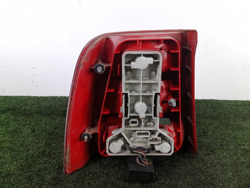 Recambio de piloto trasero derecho para volkswagen passat b5 (3b2) 1.9 tdi referencia OEM IAM  97-00 