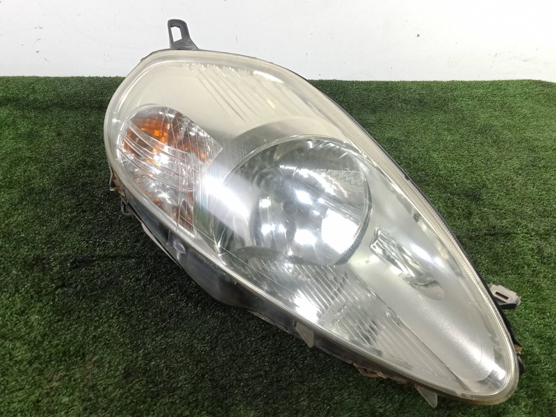 Recambio de faro derecho para fiat grande punto (199_) 1.3 d multijet referencia OEM IAM  05-08 HALOGENO