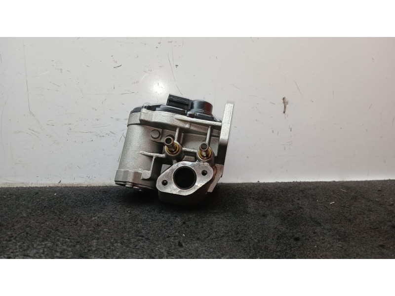 Recambio de valvula egr para audi a3 (8p1) 1.6 fsi referencia OEM IAM 03C131503B  5 PINES