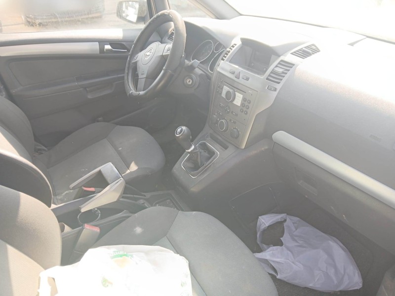 opel zafira / zafira family b (a05) del año 2005