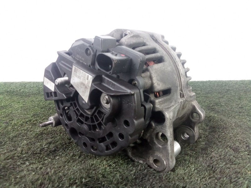 Recambio de alternador para audi a3 (8p1) 1.6 fsi referencia OEM IAM 03C903023D 2.PINES BOSCH
