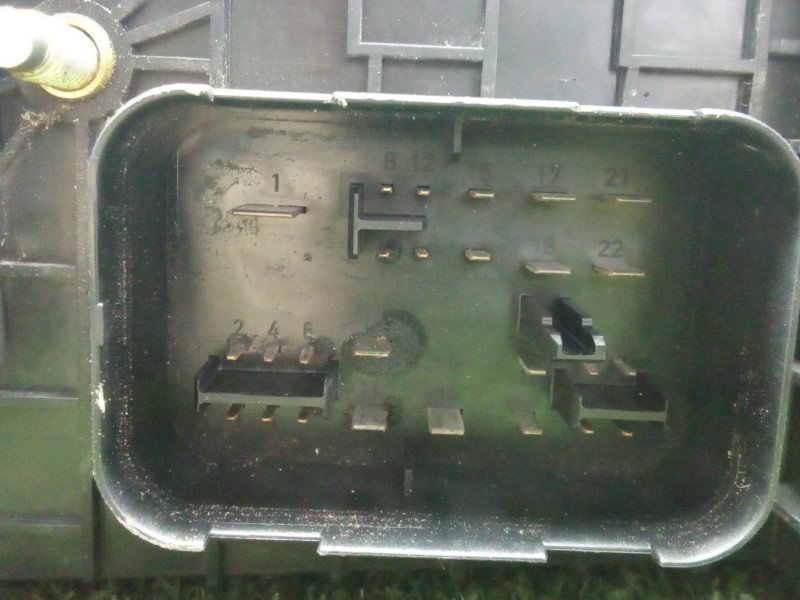 Recambio de caja reles / fusibles para audi a3 (8p1) 1.6 fsi referencia OEM IAM 1K0937124H  TICO