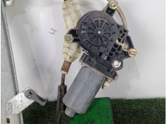 Recambio de elevalunas trasero derecho para toyota carina e vi sedán (_t19_) 2.0 i (st191) referencia OEM IAM 0130821631 ELICTRI 2