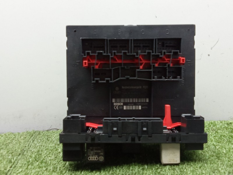 Recambio de caja reles / fusibles para audi a3 (8p1) 1.6 fsi referencia OEM IAM 8P0907279D  BOSCH