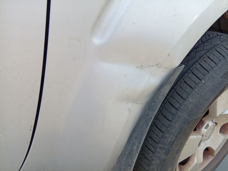 Recambio de aleta delantera derecha para nissan navara np300 (d40) 2.5 dci 4wd referencia OEM IAM   