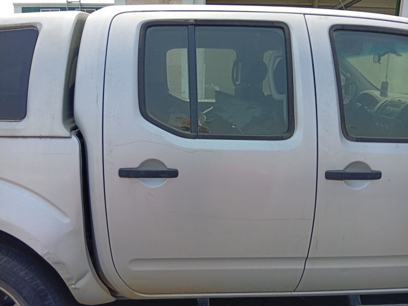 Recambio de puerta trasera derecha para nissan navara np300 (d40) 2.5 dci 4wd referencia OEM IAM   