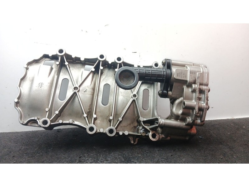 Recambio de bomba aceite para ford mondeo v hatchback (ce) 2.0 tdci referencia OEM IAM 9807727980 MAHLE 