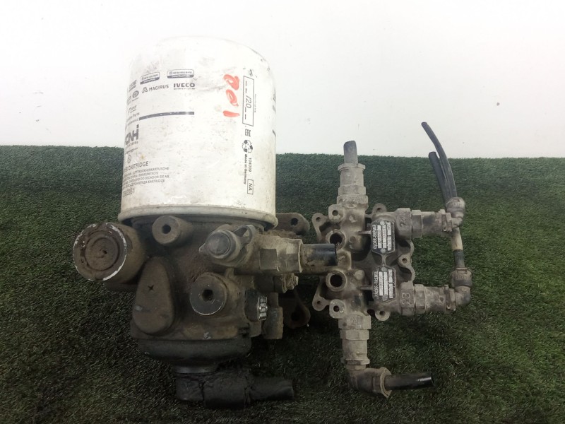 Recambio de valvula aire adicional para iveco eurocargo 100e18 e5 referencia OEM IAM LA8141 - AE4608 - ZB4608  