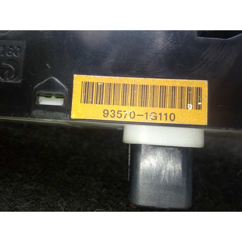 Recambio de mando elevalunas delantero izquierdo para kia rio 1.5 crdi referencia OEM IAM 935701G110 05/12 4.BOTONES