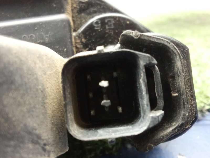 Recambio de cerradura puerta delantera derecha para ssangyong rodius 2.7 turbodiesel cat referencia OEM IAM A100RH 5.PINES 