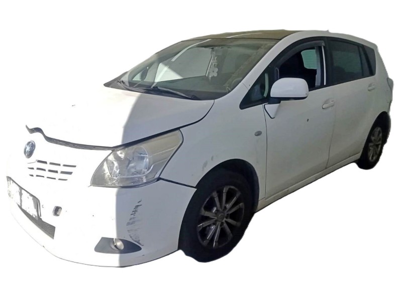 toyota verso (_r2_) del año 2011
