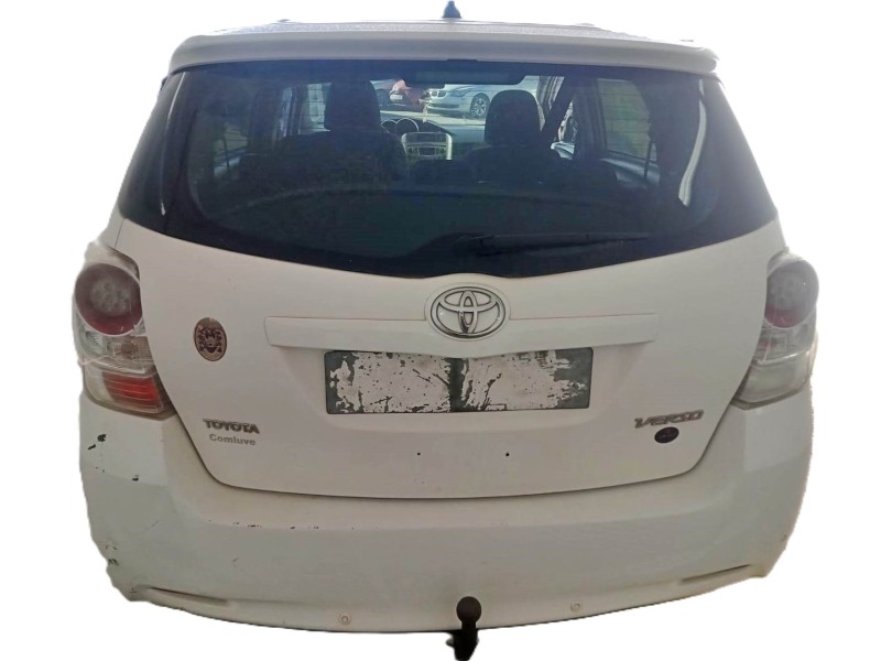 toyota verso (_r2_) del año 2011