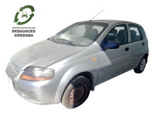 daewoo kalos (klas) del año 2004