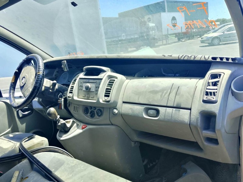opel vivaro a furgoneta (x83) del año 2006