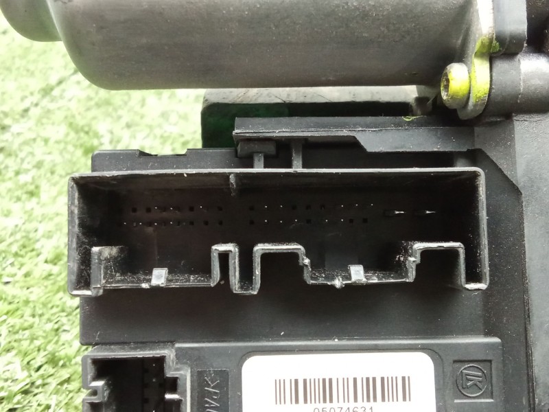 Recambio de motor elevalunas delantero derecho para skoda octavia berlina (1z3) 2.0 tdi referencia OEM IAM 1K0959792C  