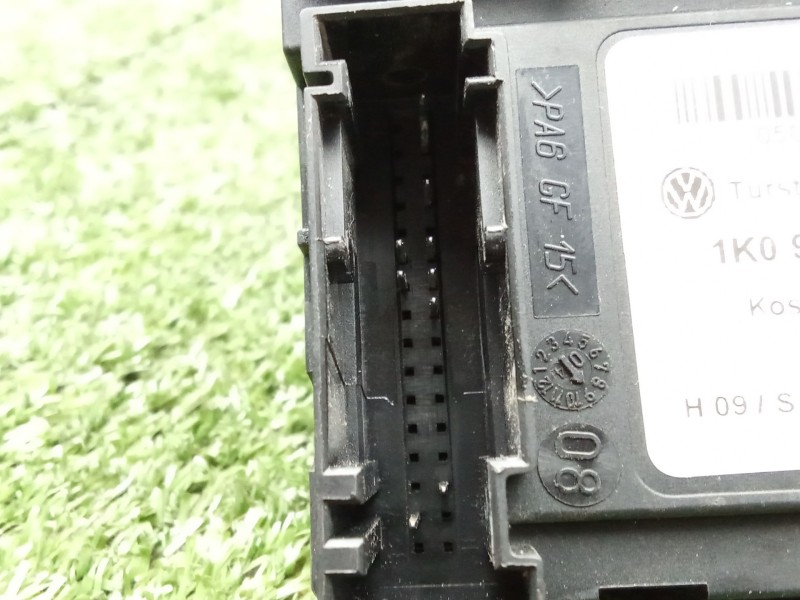 Recambio de motor elevalunas delantero derecho para skoda octavia berlina (1z3) 2.0 tdi referencia OEM IAM 1K0959792C  