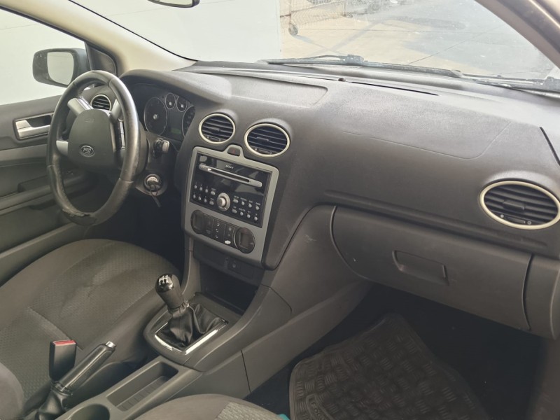 ford focus ii sedán (db_, fch, dh) del año 2006