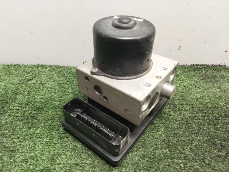 Recambio de abs para nissan navara np300 (d40) 2.5 dci 4wd referencia OEM IAM 06210206834  