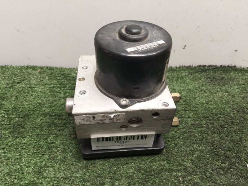 Recambio de abs para nissan navara np300 (d40) 2.5 dci 4wd referencia OEM IAM 06210206834  