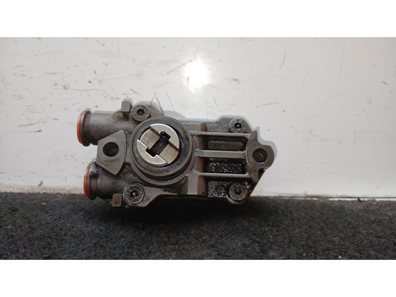 Recambio de bomba combustible para mercedes-benz sprinter 4-t caja/chasis (b904) 413 cdi referencia OEM IAM A6110900350  