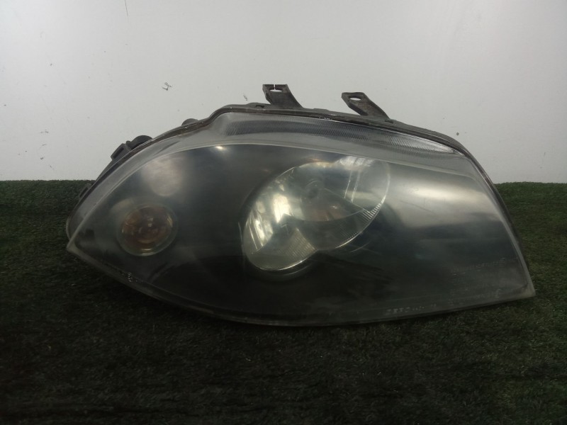 Recambio de faro derecho para seat ibiza iii (6l1) 1.9 sdi referencia OEM IAM 4451115R OPTICA SIMPLE 