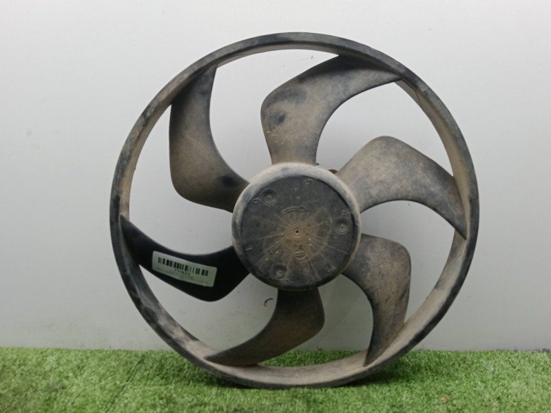 Recambio de electroventilador para opel vivaro a furgoneta (x83) 2.0 cdti (f7) referencia OEM IAM 1832072100 390MM 