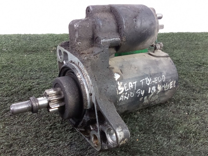 Recambio de motor arranque para volkswagen golf ii (191/193) 1.8 referencia OEM IAM 020911023 9.BIENTES 