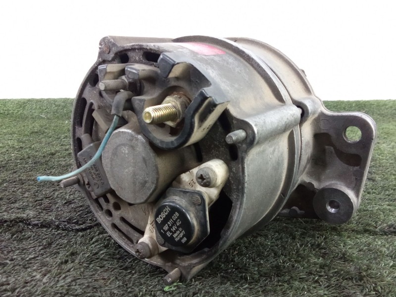 Recambio de alternador para volkswagen golf ii (191/193) 1.8 referencia OEM IAM 026903015 55AMP POLEA FIJA