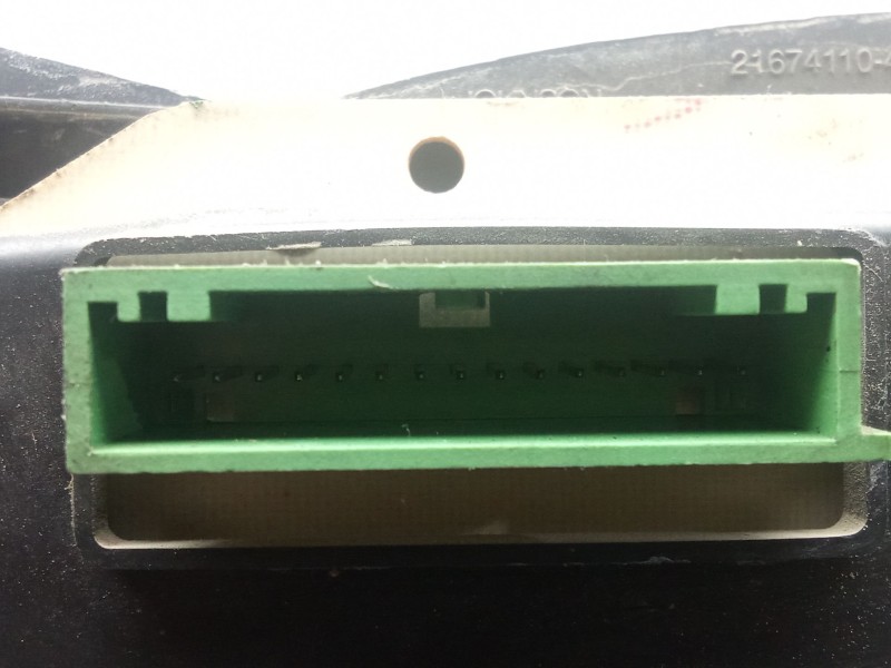 Recambio de cuadro instrumentos para opel vivaro a furgoneta (x83) 2.0 cdti (f7) referencia OEM IAM 281177168 2 CONECTORES TARA