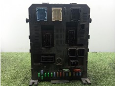 Recambio de caja reles / fusibles para peugeot 407 (6d_) 2.0 hdi 135 (6drhrh, 6drhre, 6drhrg, 6drhrj) referencia OEM IAM 2811743